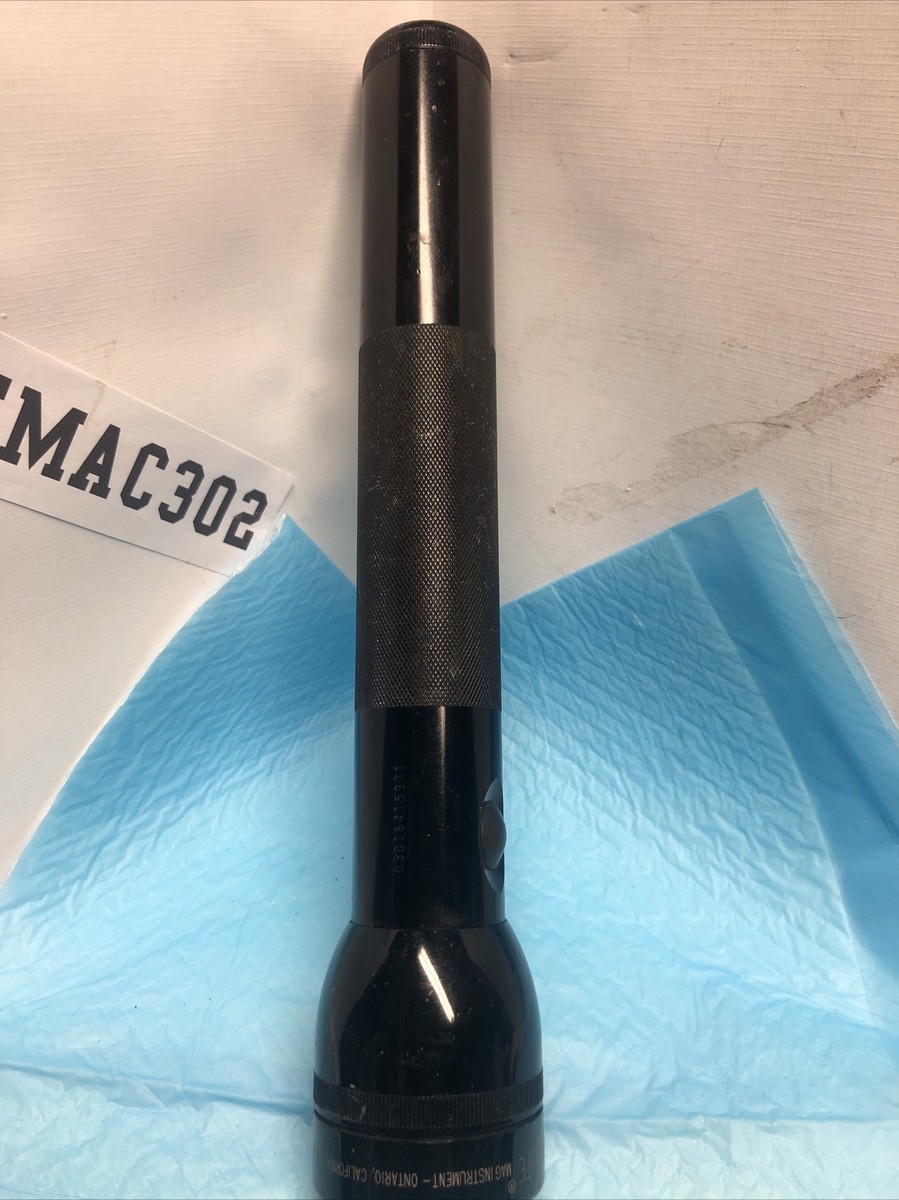MAGLITE　マグライト　ヴィンテージ　MACツール限定 & シルバー　2本 MAG-LITE MAGLITE マグライト MAG-TAC マグタック 2-CELL CR123