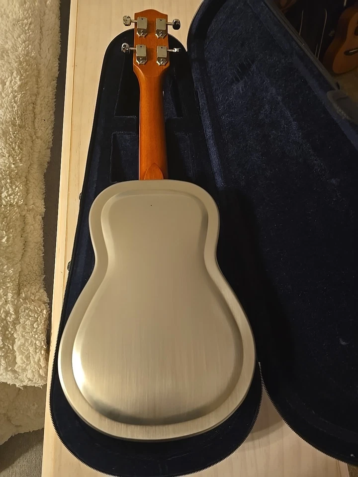 Ukelele Gold Tone Resonator with Carrying Case Nylon String - Image 2 of 3