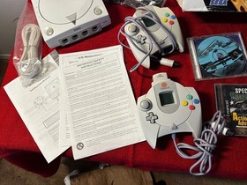 SEGA Dreamcast Launch Edition Console w/Box, Controllers, 4 Games +/  Tested