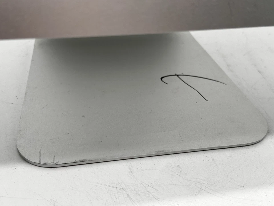 Apple iMac 19,2 A2116 Core i5-8500, 16 GB, 28 GB NVME, SATA de 1 TB, sin sistema operativo/adaptador Foto 3 de 4