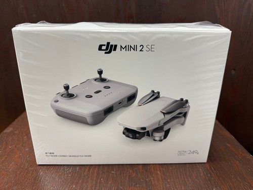 DJI Mini 2 SE Fly More Combo Ready to Fly Drone Remote Control 4K HD White New