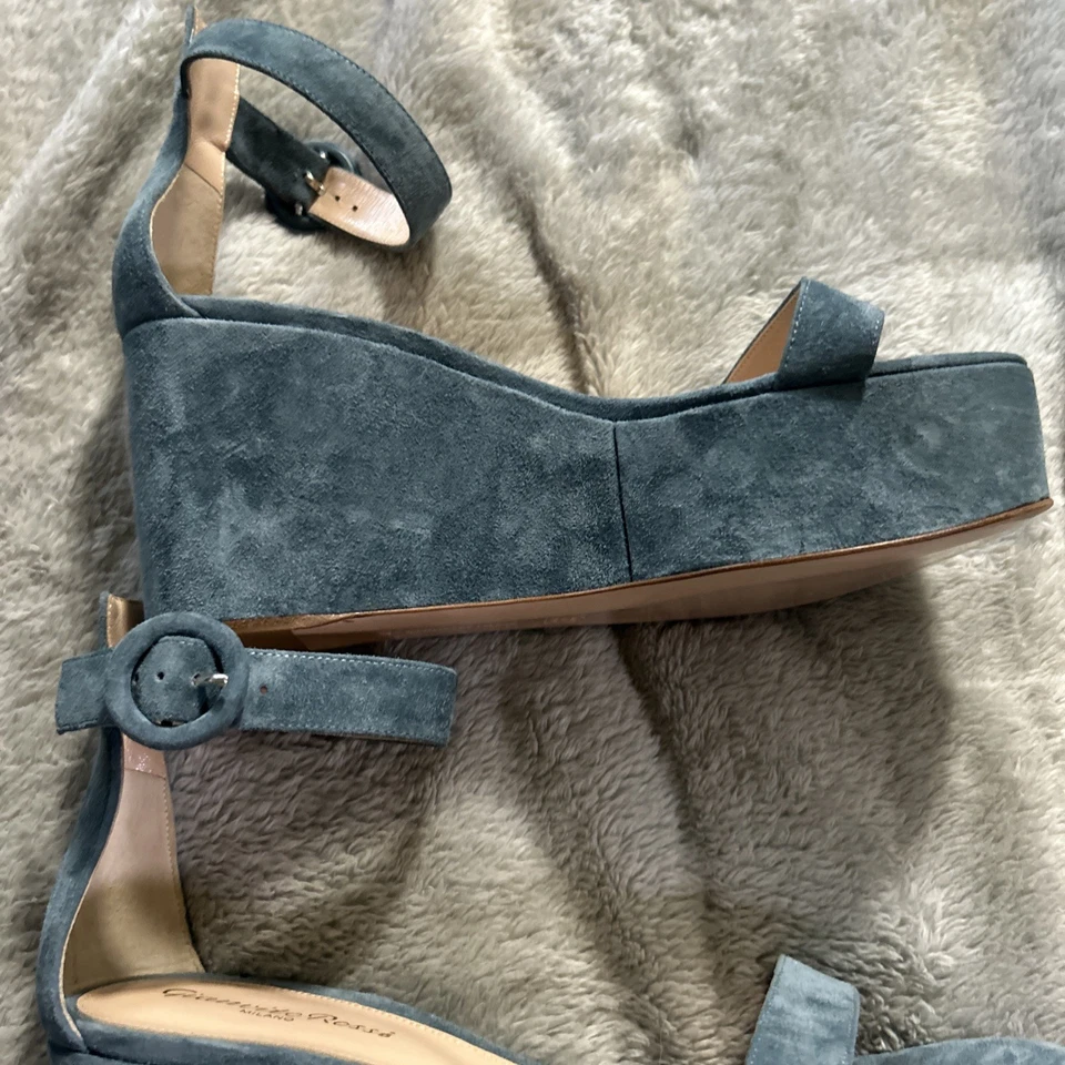 Plataformas de gamuza azul con correa para el tobillo Gianvito Rossi para mujer talla 37,5 Foto 4 de 4