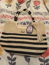 VERY PRETTY STRAW HANDBAG BY SUN ‘N’ SAND BEIGE AND BLACK