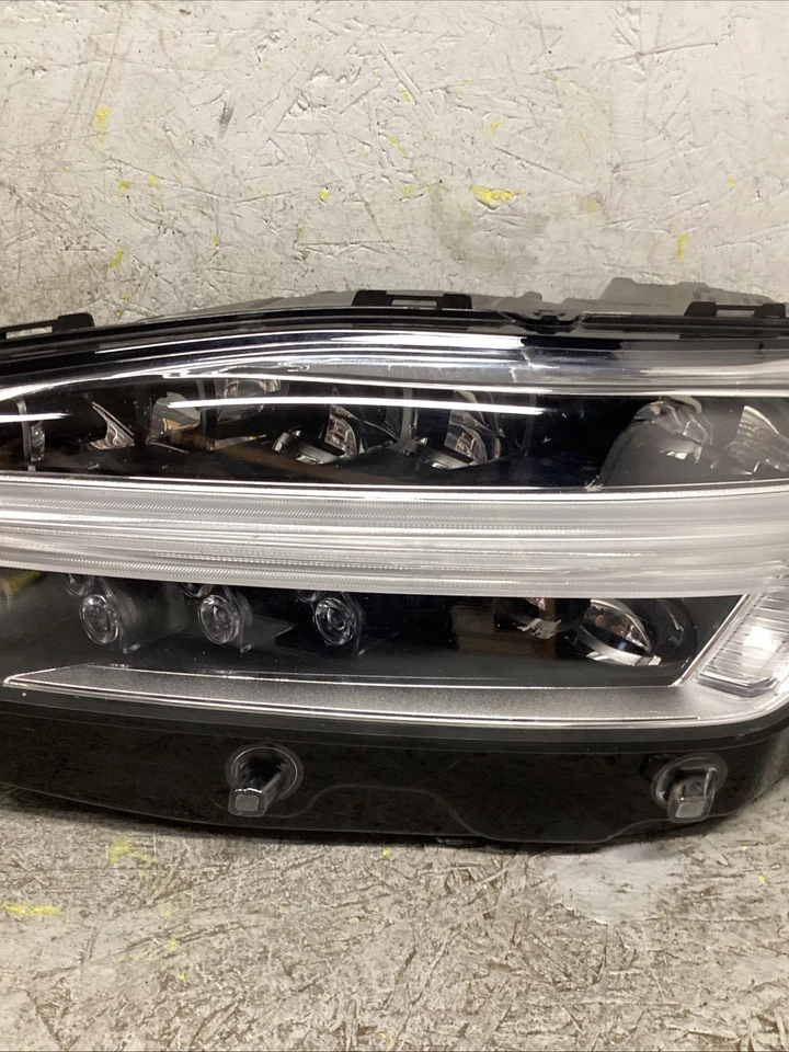 2018-2020 VOLVO XC90 LEFT DRIVER SIDE LH HEADLIGHT NON ADAPTIVE 31655706 OEM - Image 3 of 4