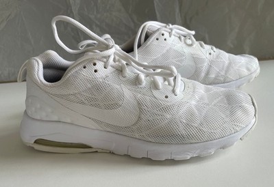 NIKE SNEAKER AIR MAX MOTION WEISS 844895-101 Gr. 39 US8 UK 5,5 Turnschuh Laufsch