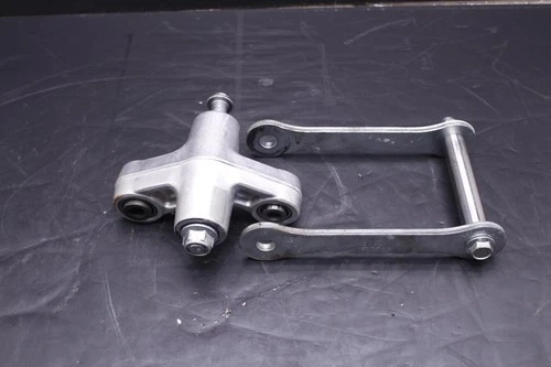 LEVER, REAR CUSHION