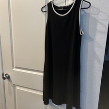 Ladies Tiana B Black Dress Sleeveless Size M Sheath