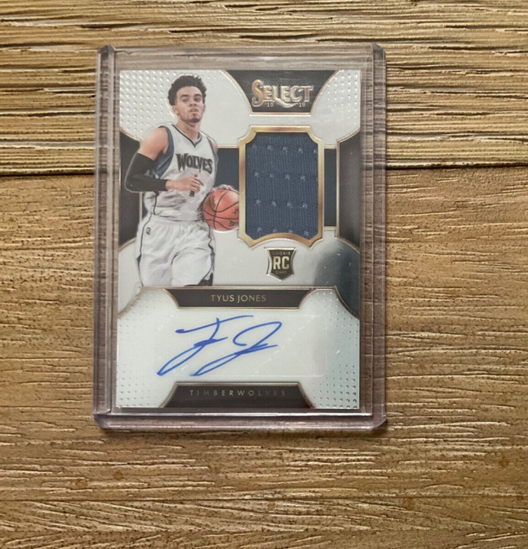 2015-16 Panini Select Basketball Tyus Jones Rookie Patch Auto 121/125 SP RC