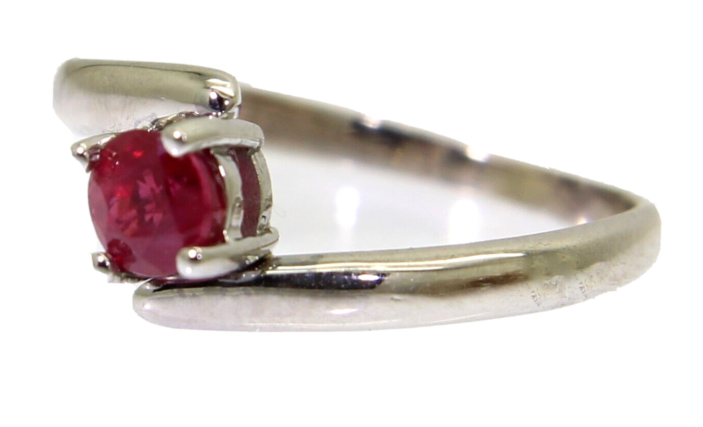 Pretty Ruby Bypass Solitaire 18ct White Gold ring… - image 3