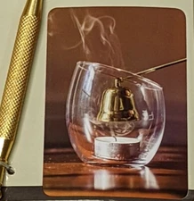 Lumin Essence Candle Snuffer, Color Gold or Silver