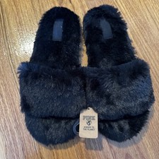 NEW Victoria  s Secret Fuzzy Slippers Women's Size Small