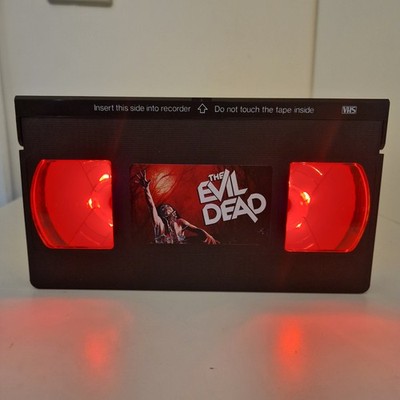 Horror & Thriller LED VHS Videokassette Lampe Geburtstag Weihnachten Geschenkideen Retro Licht