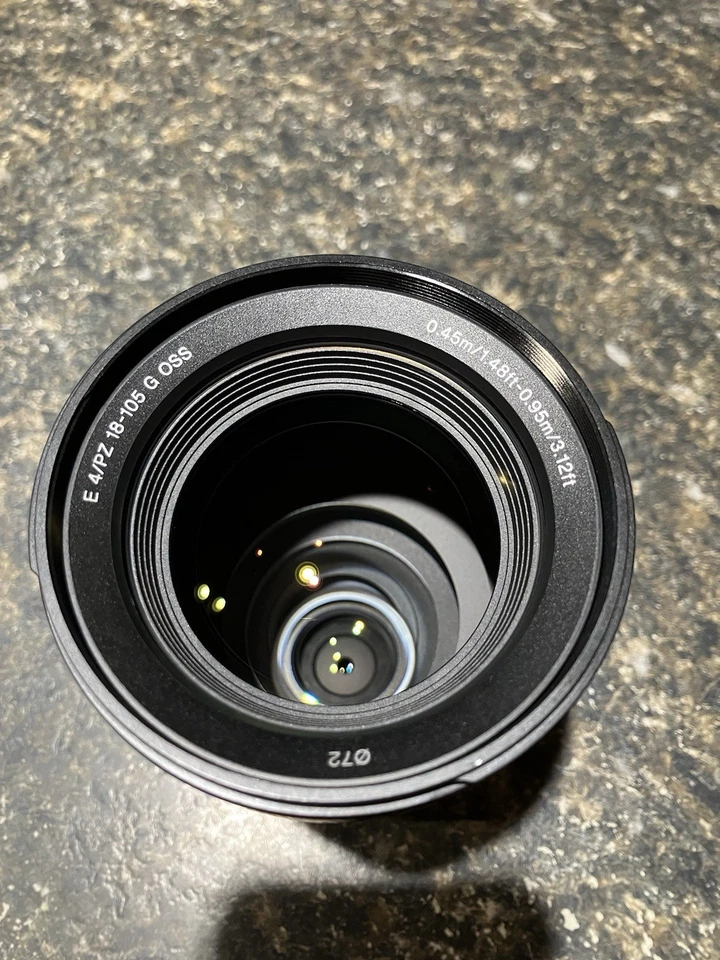 Sony E-PZ 18-105mm F/4 G OSS SELP18105G Negro Foto 3 de 4