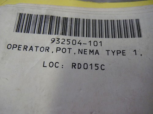 Telemecanique ZB2BD922 Operator Switch NEMA Type-1 932504-101 - Picture 3 of 3