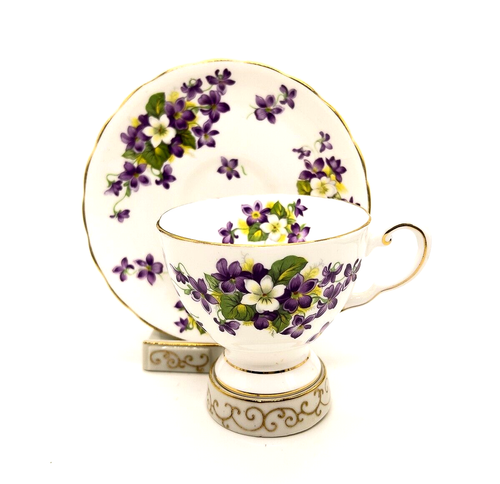 Juego de tazas y platillos de té con patas violetas bosque chino hueso inglés fino toscano D232 - Imagen 1 de 11