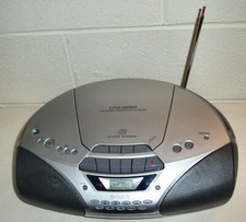 Sony CFD-S250 AM/FM Radio Boombox CD Player Cassette Recorder WORKS on batteries