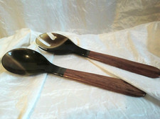 Salatbesteck MASSA aus dunkelbraunem Horn  mit Holzgriffen, 29,5 cm lang
