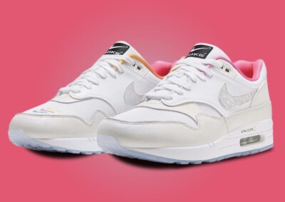 Women's Nike Unlock Your Space Air Max Summit White Pink Shoes