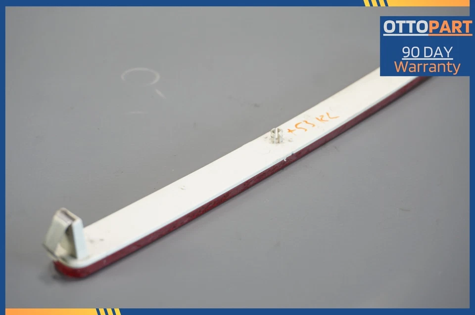 AUDI S8 2004-2010 - Parachoques trasero izquierdo luz marcadora lateral/reflector OEM 4E0945105 Foto 3 de 4