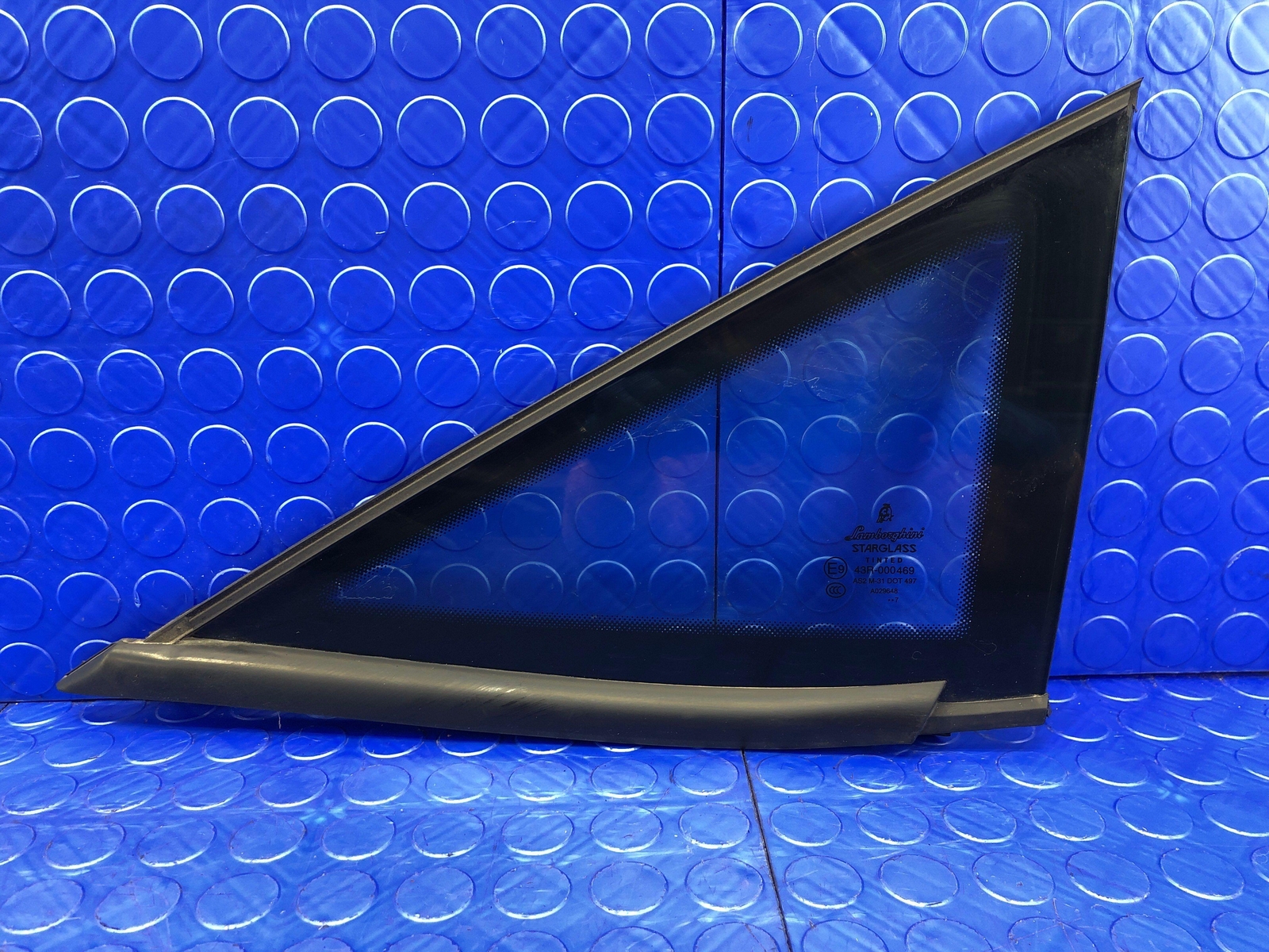 LAMBORGHINI GALLARDO OEM FRONT LEFT VENT GLASS WINDOW PANE 43R000469