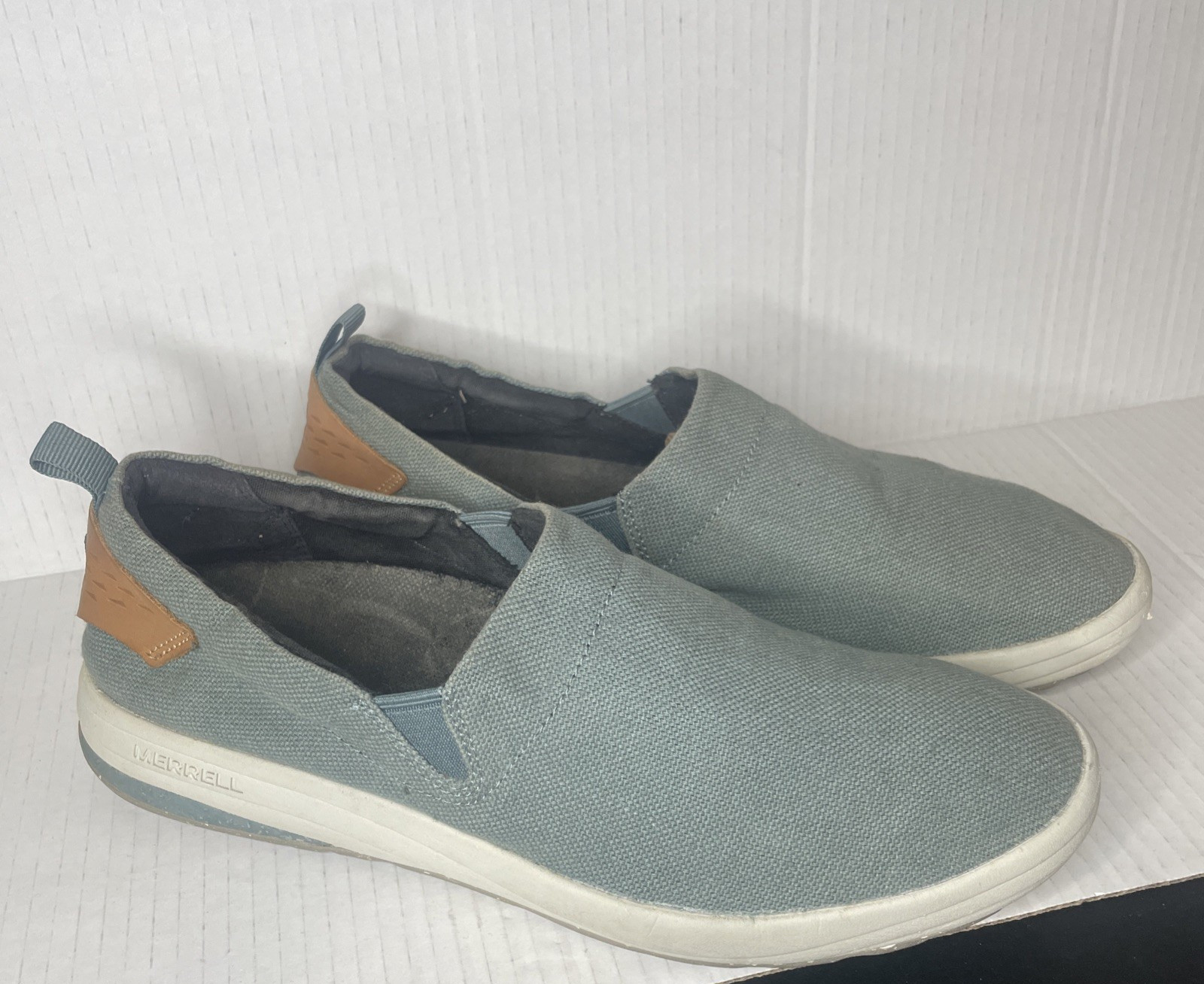 Merrell Sneaker Womens 11 Green Slip On Vibration Gridway Moc