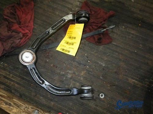 EXPRESS25 2020 Upper Control Arm Front 1089824