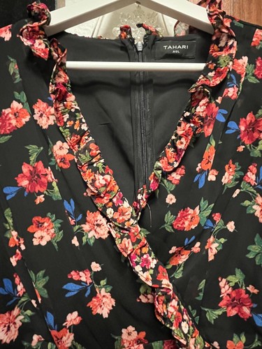 Elegantes Tahari ASL Kleid mit Wickeloptik aus Macy's New York - Bild 20 von 23