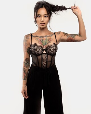 LEVY TRAN 8x10 PHOTO #3