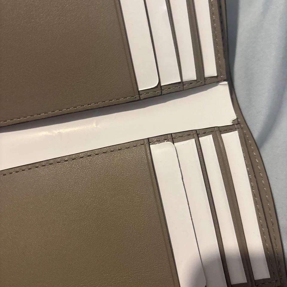 Бумажник с клапаном Tory Burch Kira смешанный материал средний - Изображение 4 из 4