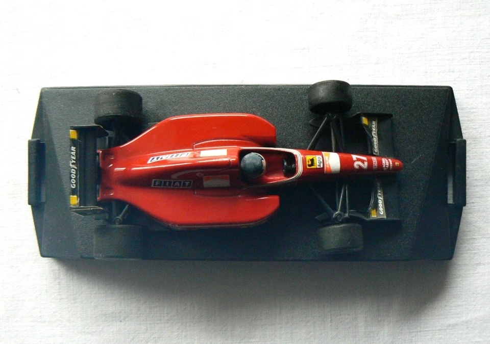 FERRARI F 92A 1992 ONYX 1:43 Jean Alesi Perfetta come nuova Aperta per foto - Immagine 4 di 4