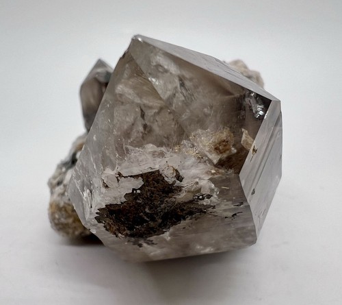 Rutilquarz ca. 530 g 13.5/6.8/4.7 cm