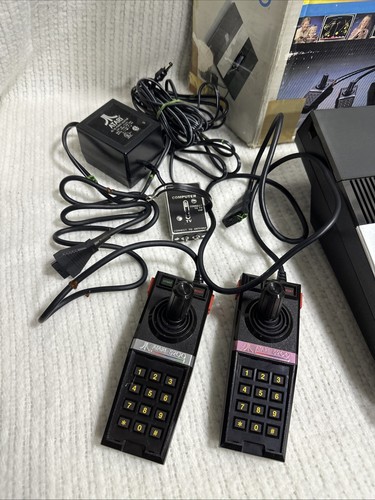 Atari 5200 2 Port Console with Box & 2 Controllers - Picture 2 of 14