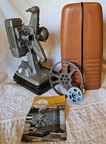 Vintage 1940er Revere Model 90 8mm Projektor ungetestet mit Koffer