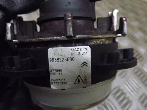 Citroen Xsara Picasso Links Beifahrer N/S Nebelscheinwerfer Lampe 9638225680 2001-2004M - Bild 3 von 4
