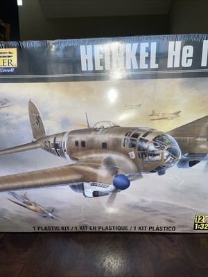 Revell Pro-Modeler 85-5628, Heinkel He 111 P Model Kit, 1/32 Scale, Sealed