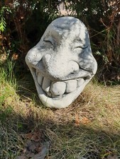 Steingesicht  "Der Grinsegesicht"  Gartenfigur Steinfigur Steinguss Deko Teich