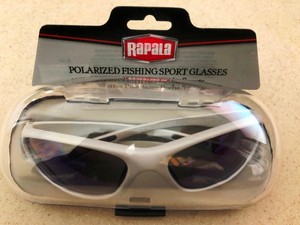 los lentes polarizados tienen proteccion uv