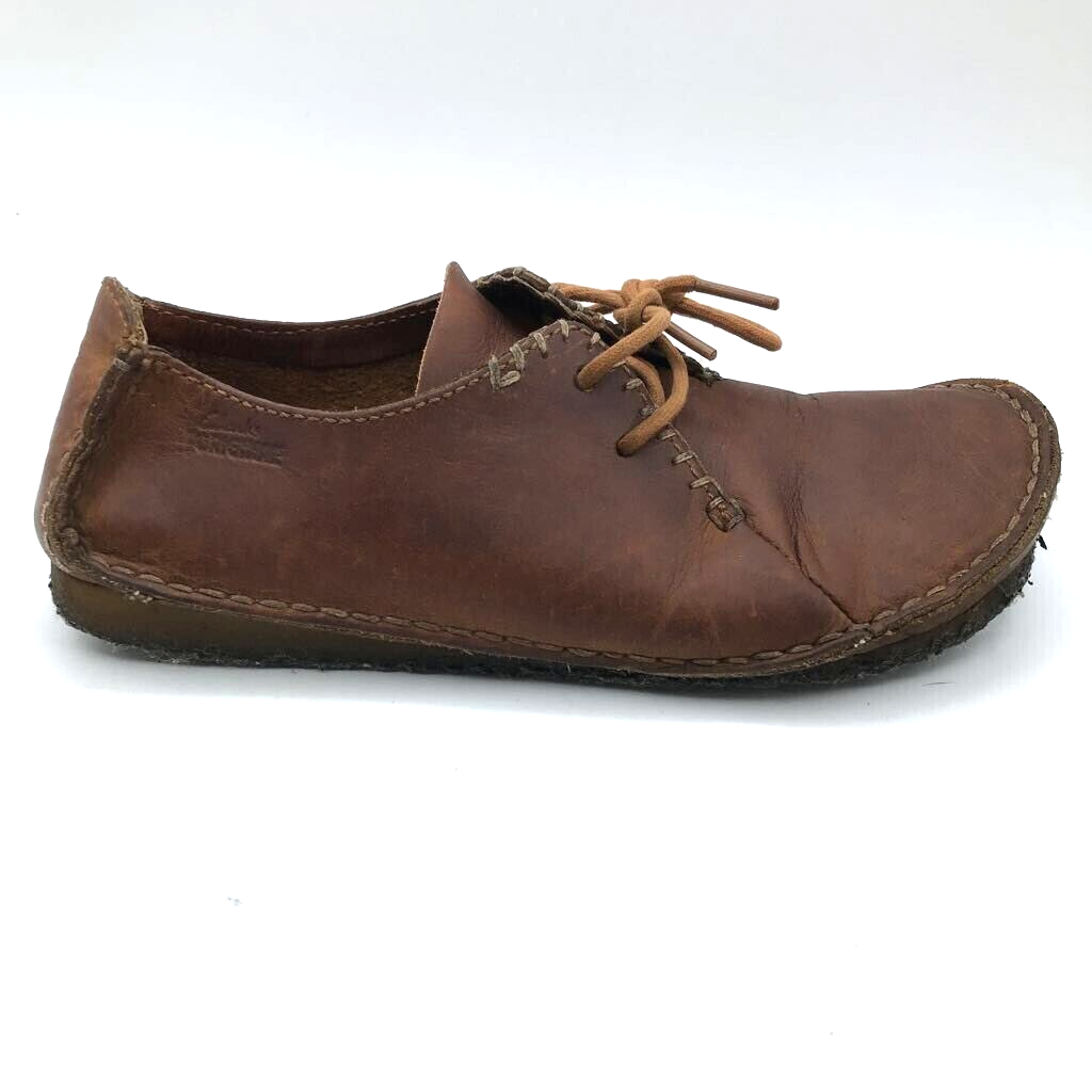 Clarks Originals Womens Faraway Field Beeswax Moccasin Flat Shoes Brown M