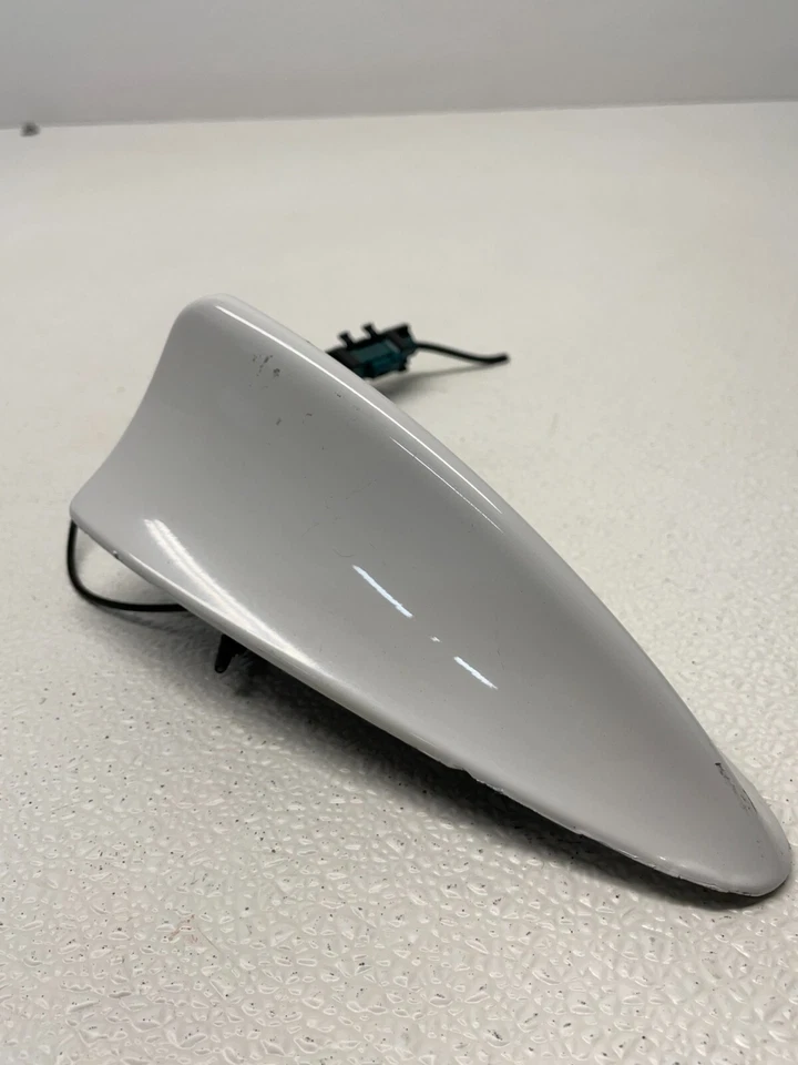 Antena de techo Tiburón BMW 535I 528I 530I 550I E60 2004-2010 OEM Foto 4 de 4