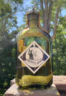 Black & White James Buchanan Scotch Whiskey Bottle With MD Tax