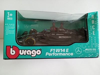 Burago F1 W14 E Performance Petronas George Russell Modellauto Maßstab 1:42. Verpackt.