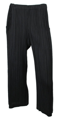 ISSEY MIYAKE PLEATS PLEASE Black Plisse Wide-Leg Cropped Pants 5