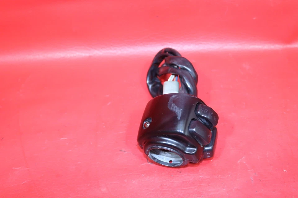 2005 HARLEY-DAVIDSON SPORTSTER 1200 CUSTOM XL1200C LEFT HANDLEBAR BAR SWITCH - Image 2 of 4