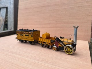Tri ang Hornby OO 00 Gauge Stephenson Rocket with coach VGC runs well R346 R65