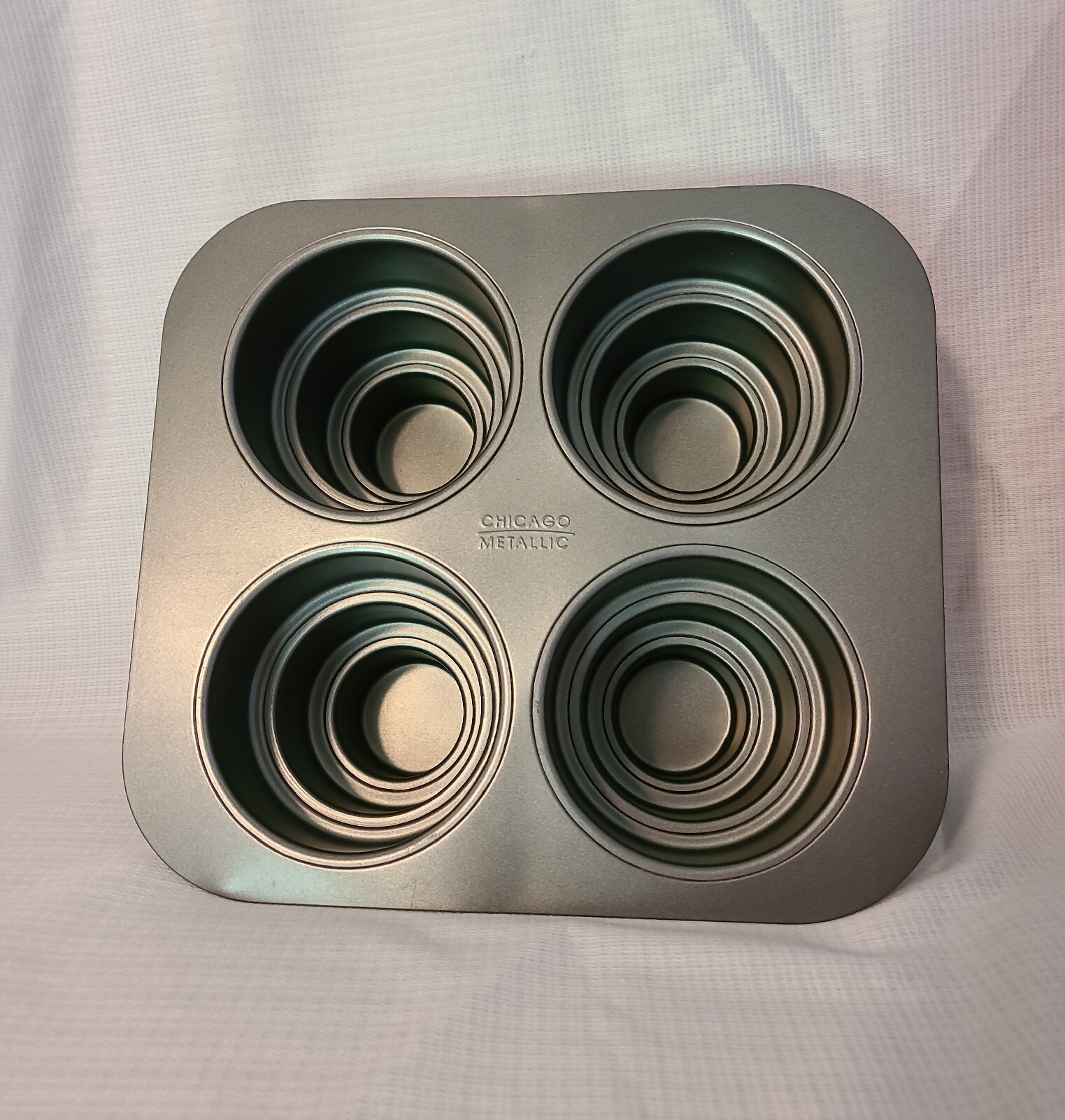 Chicago Metallic Professional Heavy Duty MultiTier Cake Pan