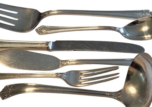 1847 Rogers Bros HER MAJESTY IS Silver Plate 1931 Flatware 6 Assorted Pieces - Picture 3 of 14