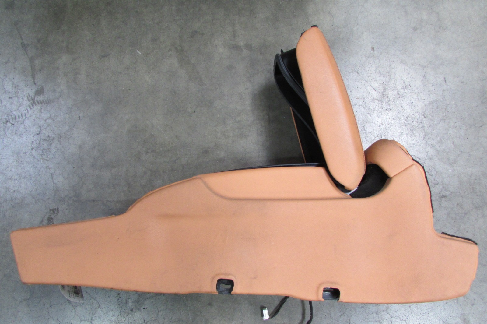 Maserati Quattroporte, Beige Front Center Console, Used P/N 981342005
