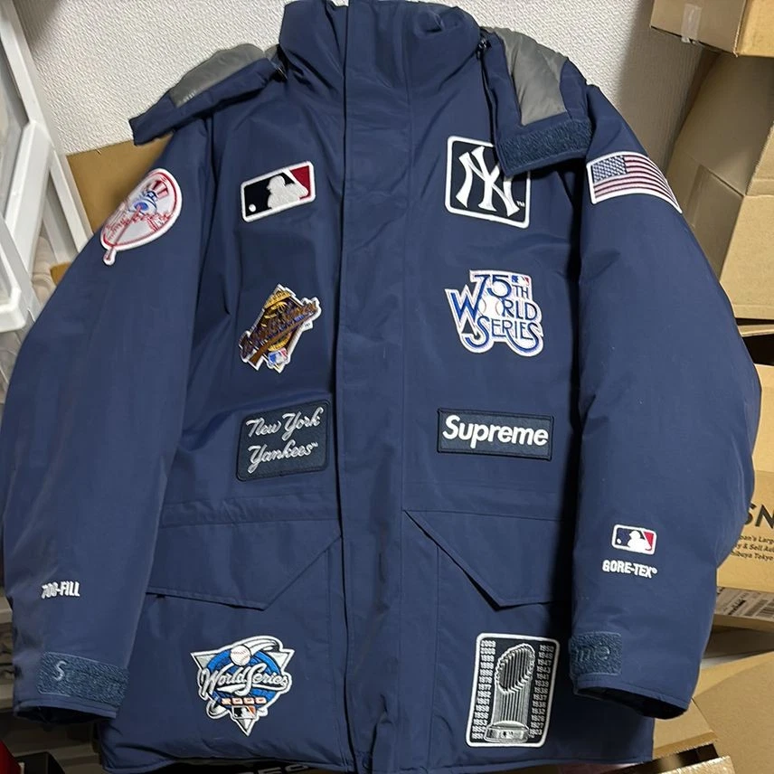 Doudoune Supreme /York Yankees Gore Tex 700 rembourrée marine