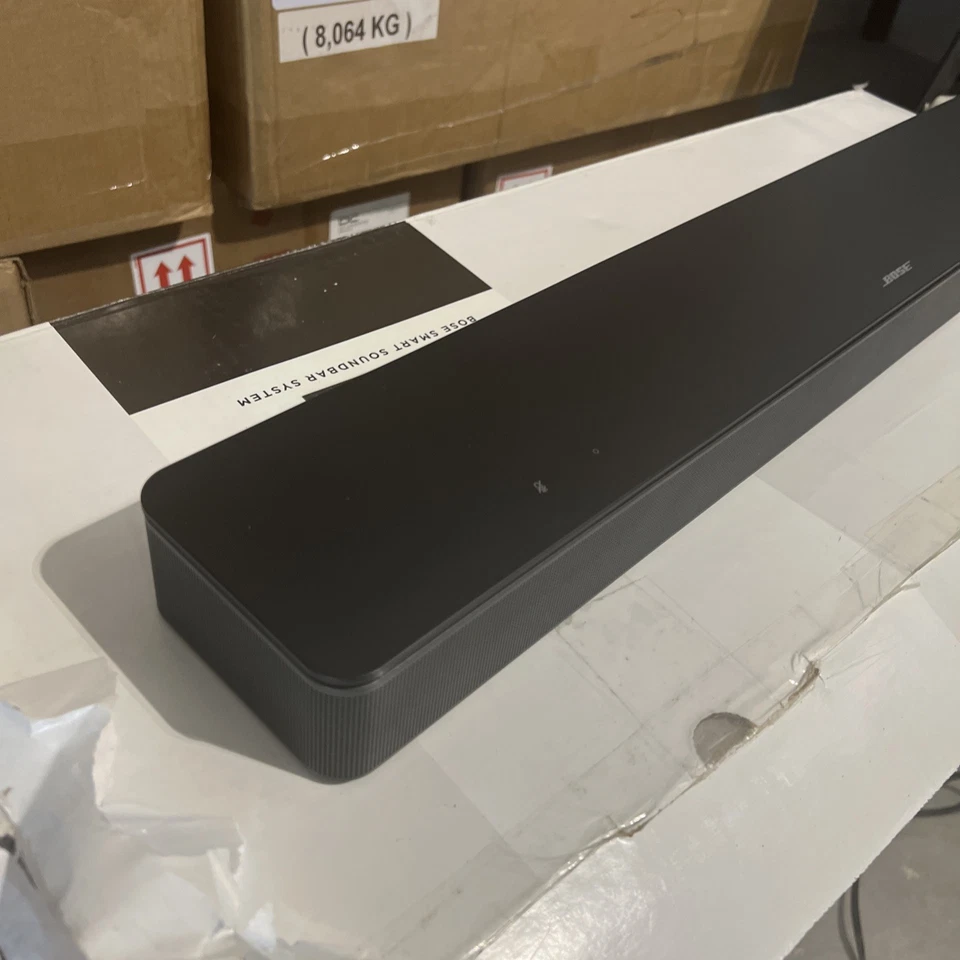 Bose Smart Soundbar 300 Just the soundbar - No Subwoofer - No Remote Control - Image 2 of 4