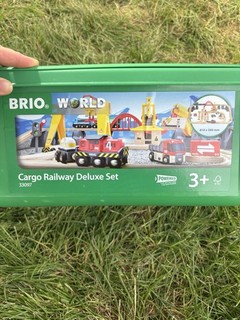 54 teilige Brio Holzeisenbahn Cargo Railway Deluxe Set